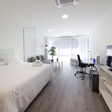 Pension T5 Donostia Suites San Sebastián Szoba fotó